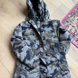 Canada goose rideau slim fit parka